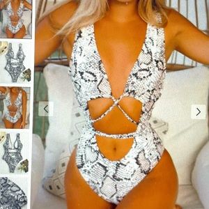 Snakeskin backless cutout one-piece swim suit